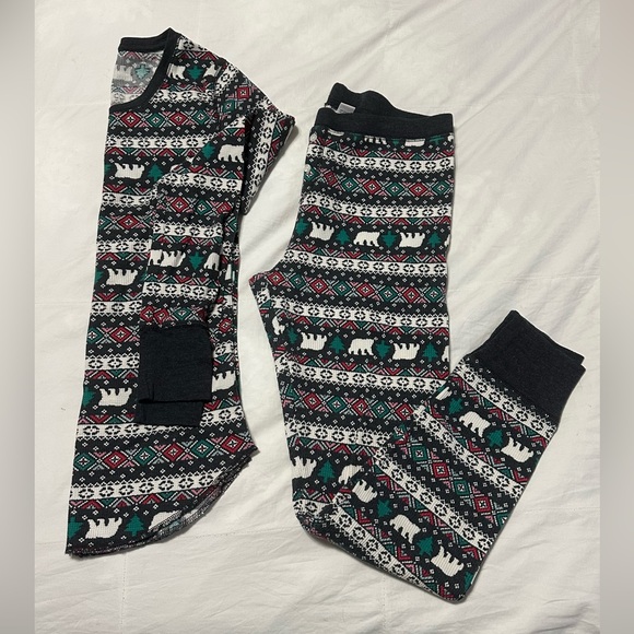 Old Navy Holiday Pajamas - Picture 2 of 10